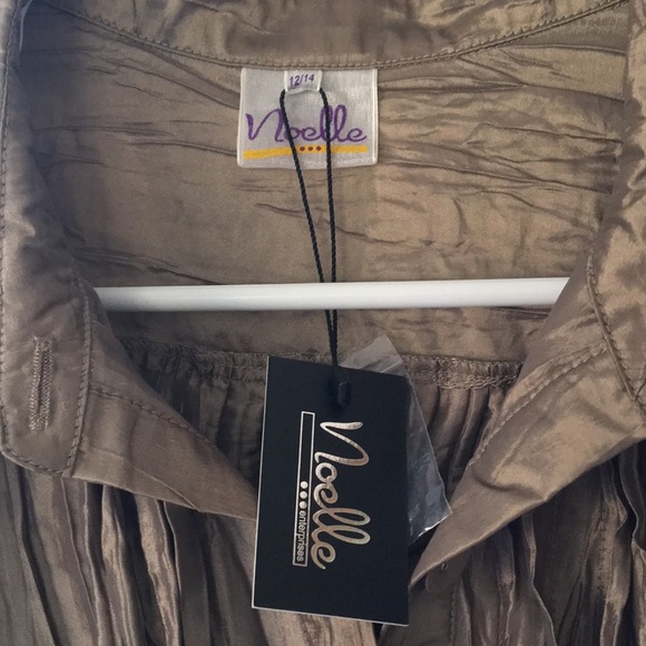 Noelle peplum top - Picture 7 of 7